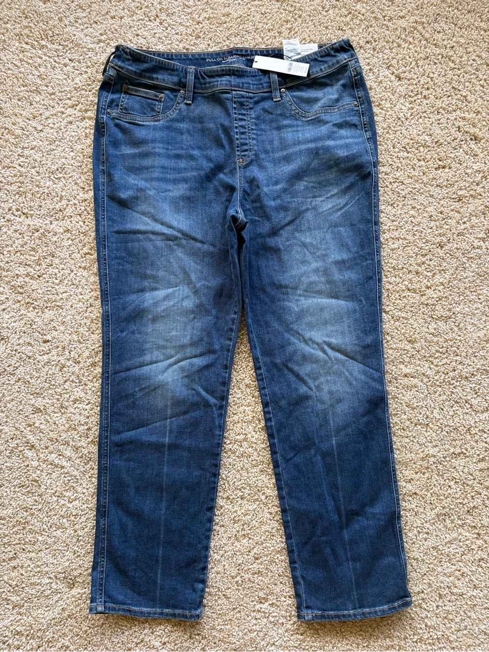 NWT Chicos Womens 2.5R 14 Modern Pull On Straight Leg Jeans Santorini Indigo